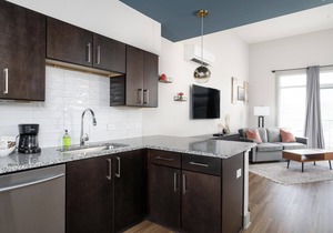 Studio King Suite with Kitchen | 301