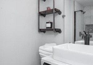 Stylish Condo - Center City - Nightlife - Parking