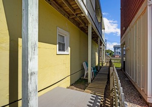 "Sunseeker Inn" suite 1