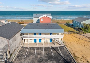"Sunseeker Inn" suite 6