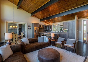 Sweet Sejour - Luxury home in BRMC with long views, hot tub, pool table