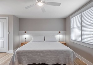 The Beach House at Oak Island 102: 1BR Apartment King + QSS