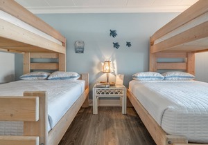 The Waterway 101: 2 Twin over Queen Bunks Studio with complex pool!