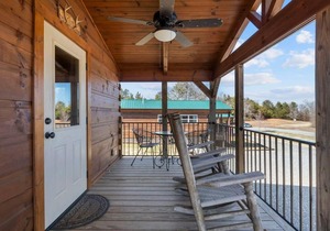 Tiny Cabin 1- Near Tryon Equestrian Center
