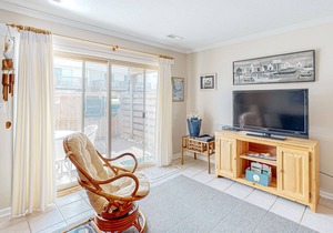 Townhouse style condo at Pine Knoll Townes