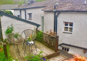 Traditional Grade II Listed Lakeland Cottage
