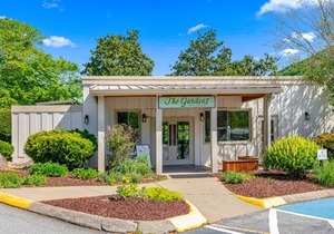Tranquil home near the lake with two furnished decks, fast WiFi, and fireplace