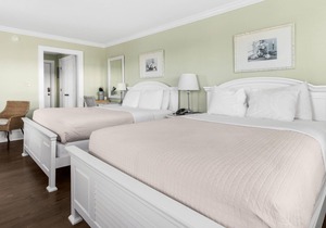 Tranquil House Inn - Downtown Waterfront Manteo - 2 Queens Premium Room 22