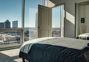 Two Bedroom Uptown Apartment - City Views