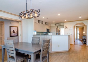 Upgraded Oceanfront 3BR Condo in WrightsvilleDunes
