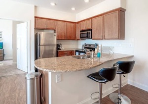 Viagem|Bright and Relaxing 2BR in Prime Location
