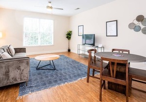 Viagem Studio in Top Location with Parking