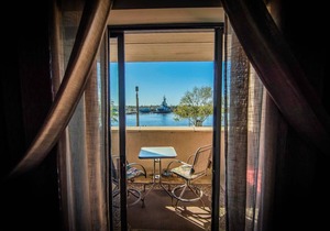 Water St. Retreats 03 Historic riverfront paradise