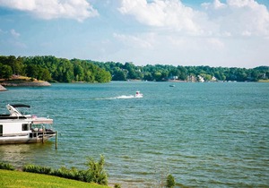 Waterfront Two Bedroom 18 on the #lake at Long Cove Resort