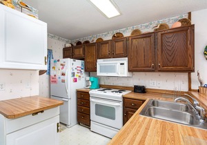 "Waters Edge 427-C" - Oceanfront Condo w/Community Pool, 2 Bedrooms/2 Bathrooms