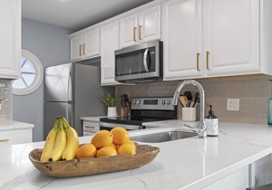 "Waters Edge 433-A" - Oceanfront Condo w/Community Pool, 2 Bedrooms/2 Bathrooms