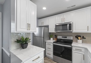 "Waters Edge 433-A" - Oceanfront Condo w/Community Pool, 2 Bedrooms/2 Bathrooms