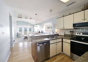 "Waters Edge 433-B" - Oceanfront Condo w/Community Pool, 2 Bedrooms/2 Bathrooms