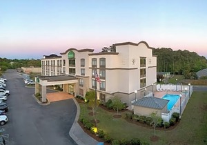 Wingate by Wyndham Southport