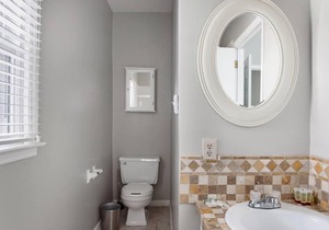 Wonderful Home in the city - Walk to everything