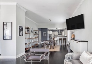 Wonderful Home in the city - Walk to everything