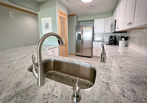 Wrightsville Dunes: Oceanfront Condo, 2 Pools, Tennis Court!