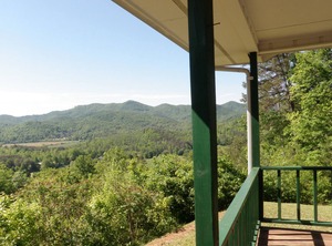 Slice Of Smokey Mountain Heaven | Franklin