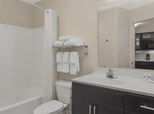 Candlewood Crabtree Ihg Hotel | Crabtree