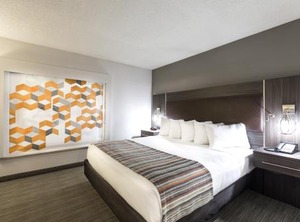 Country Inn | Huntersville