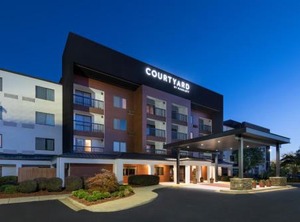 Courtyard | Burlington