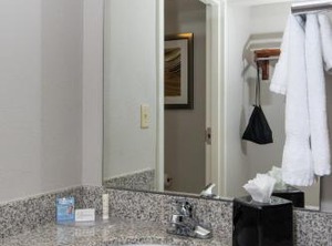 Courtyard | Huntersville