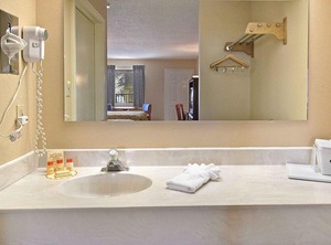 Days Inn | Woodfin
