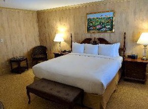 Dunhill Hotel | Charlotte Center City