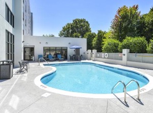 Hampton Inn Suites Burlington | Burlington