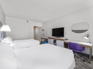Hampton Inn Suites | Umstead