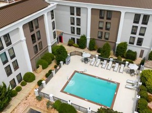 Holiday Inn Express Burlington Ihg Hotel | Burlington