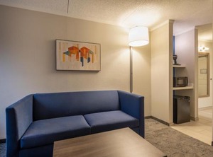Holiday Inn Express Wendover Ihg Hotel | Greensboro