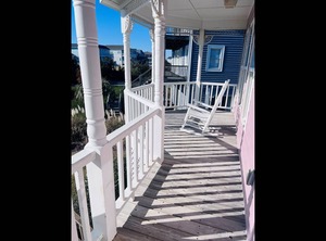 Victoria | Holden Beach