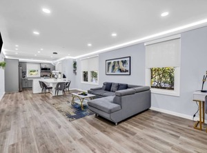 Charlotte | Villa Heights