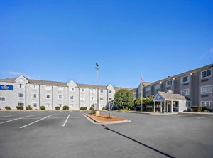 Microtel Inn | Greensboro