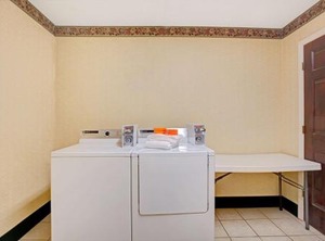 Microtel Inn | Burlington