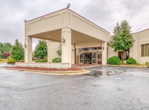 Oyo Hotel Burlington South | Burlington