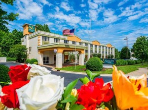 Quality Inn Suites Matthews | Huntersville