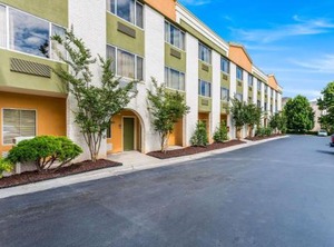 Quality Inn Suites Matthews | Huntersville