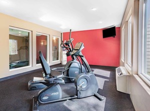 Ramada | Hendersonville