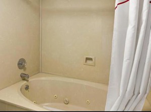 Faremont Inn Suites | Monroe