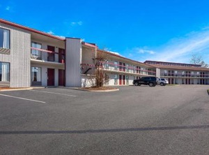 Faremont Inn Suites | Monroe