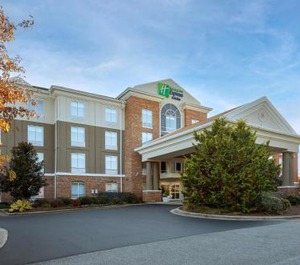 Holiday Inn Express Hotel Suites Greensboro Airport Ihg 