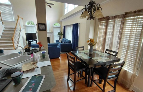 McLeansville House | 1.5 acre Quiet residential property 5 bedroom home