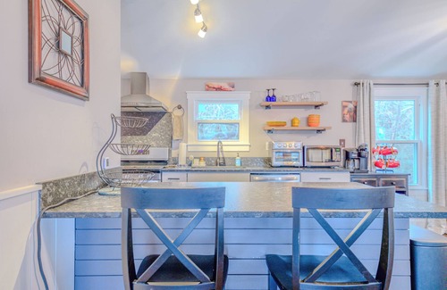 Asheville House | 10 minutes to downtown Asheville. Remodeled, Pets Approved!